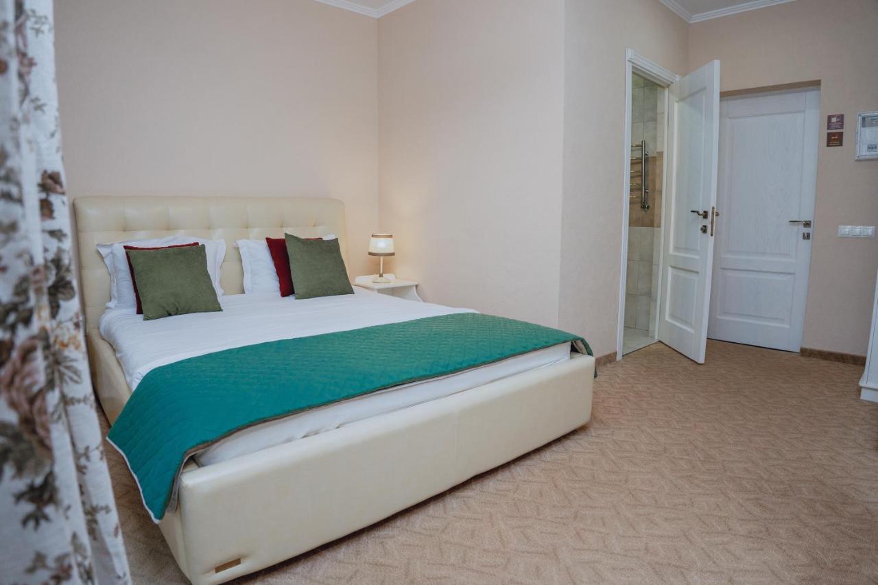 Hotel&Restaurant Premium Club Yaremche Bagian luar foto